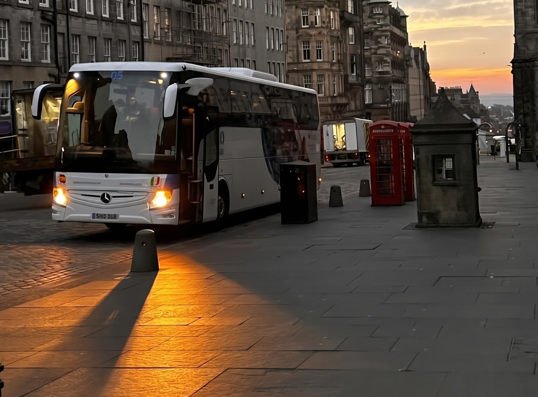 Full Size Coach